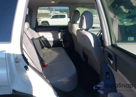 2014 Subaru Forester 2.5I Limited z USA, uszkodzony, nr VIN JF2SJAHCXEH539035